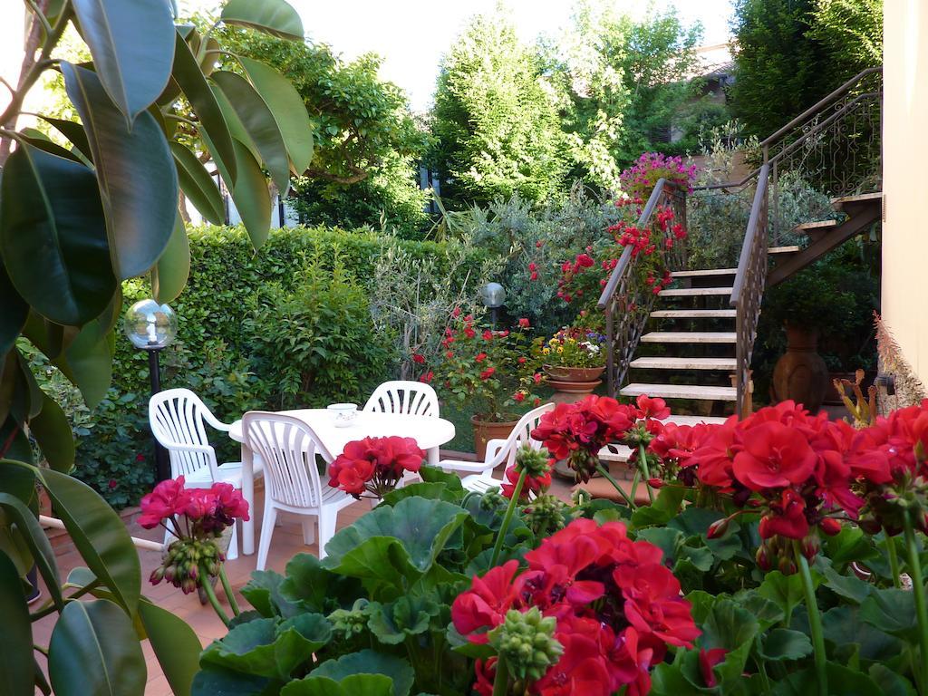 Primettahouse Hotel San Gimignano Exterior photo